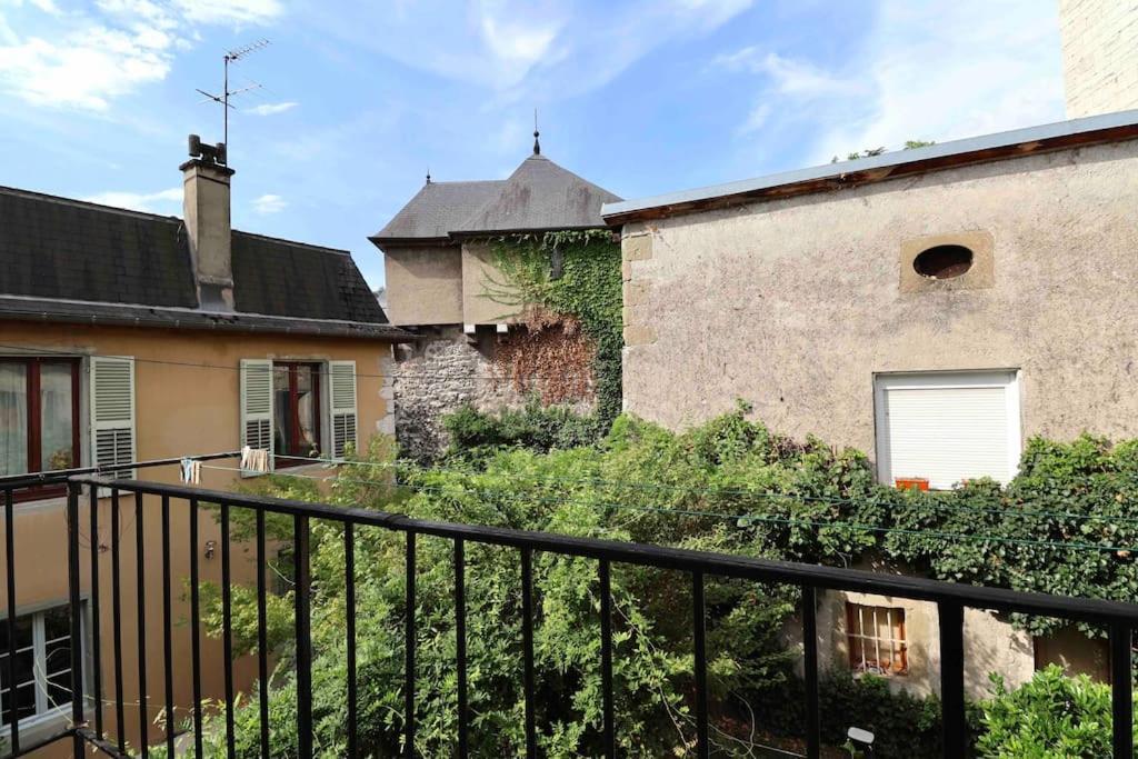 Les Hauts Du Chateau Chambery Exterior photo